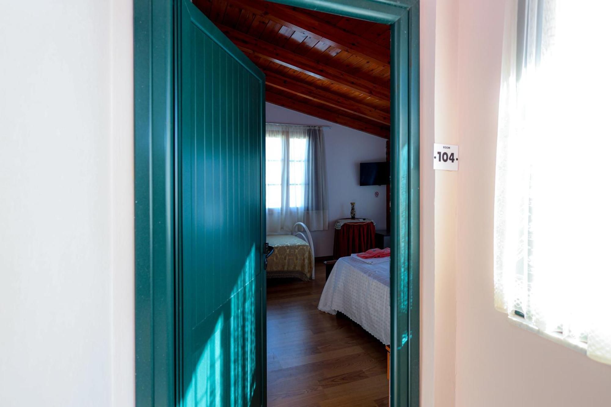 Casa La Pieve Bed & Breakfast เบราท ภายนอก รูปภาพ