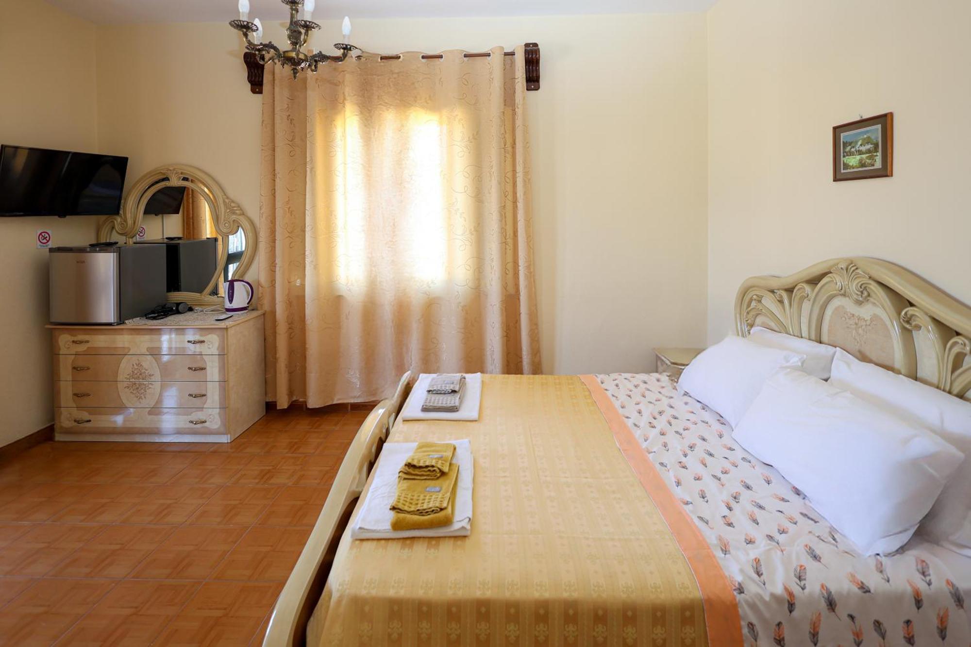 Casa La Pieve Bed & Breakfast เบราท ภายนอก รูปภาพ